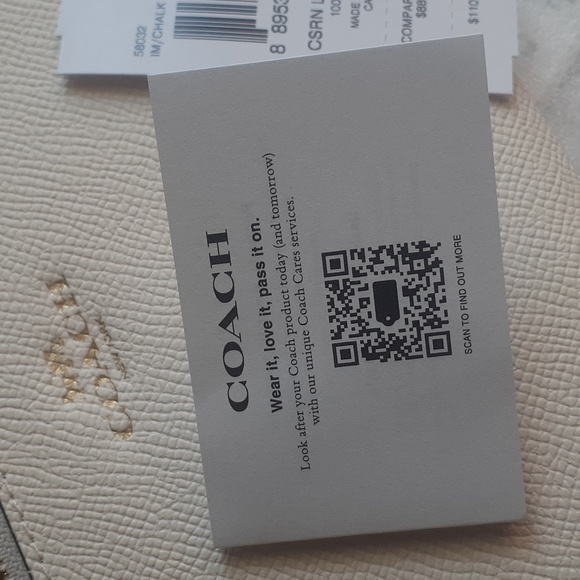 Coach wristlet - Picture 4 of 11